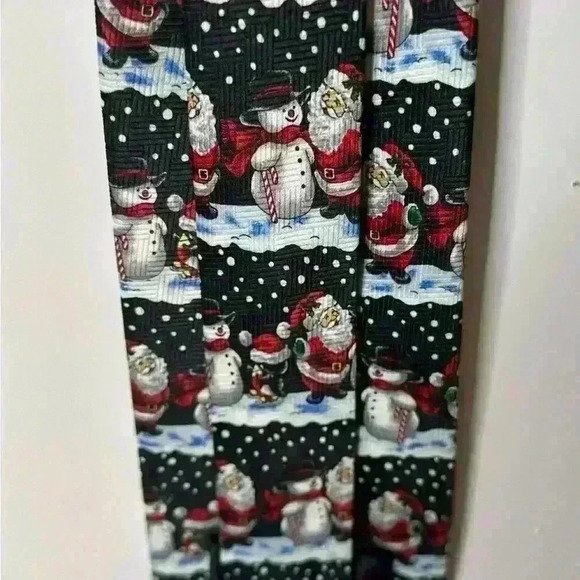 Clearance Christmas Holiday Neck Tie.  Santa, Snowman, Penguins. Very Festive. - Picture 2 of 5